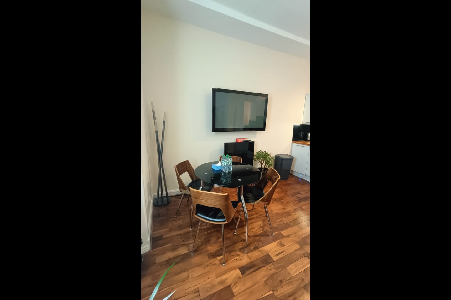 1 Bed Flat, Earl Grey Street, EH3 photo 5