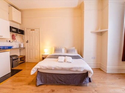 Studio Flat, Stanley Gardens, NW2