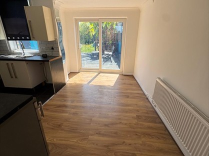 3 Bed Semi-Detached House, Corkwell St, ME4