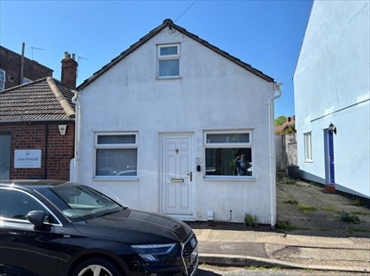 2 bed detached house for rent in 2 Bed Detached House, Granville Road, CO1