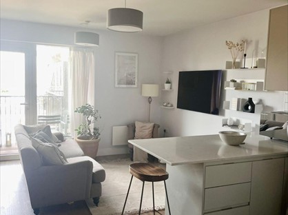 1 Bed Flat, Chelsea Creek, SW6