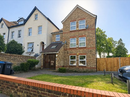 2 Bed Flat, Canning Road, CR0