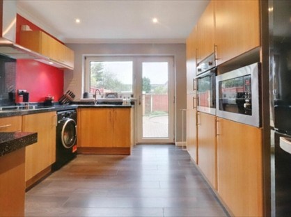 3 Bed Terraced House, Gaywood, SS15