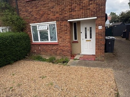 Studio Flat, Green Close, TW13