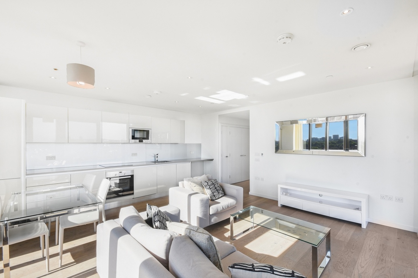 Additional image 5 of 2 Bed Flat, St Gabriel Walk, SE1, N1 7GU