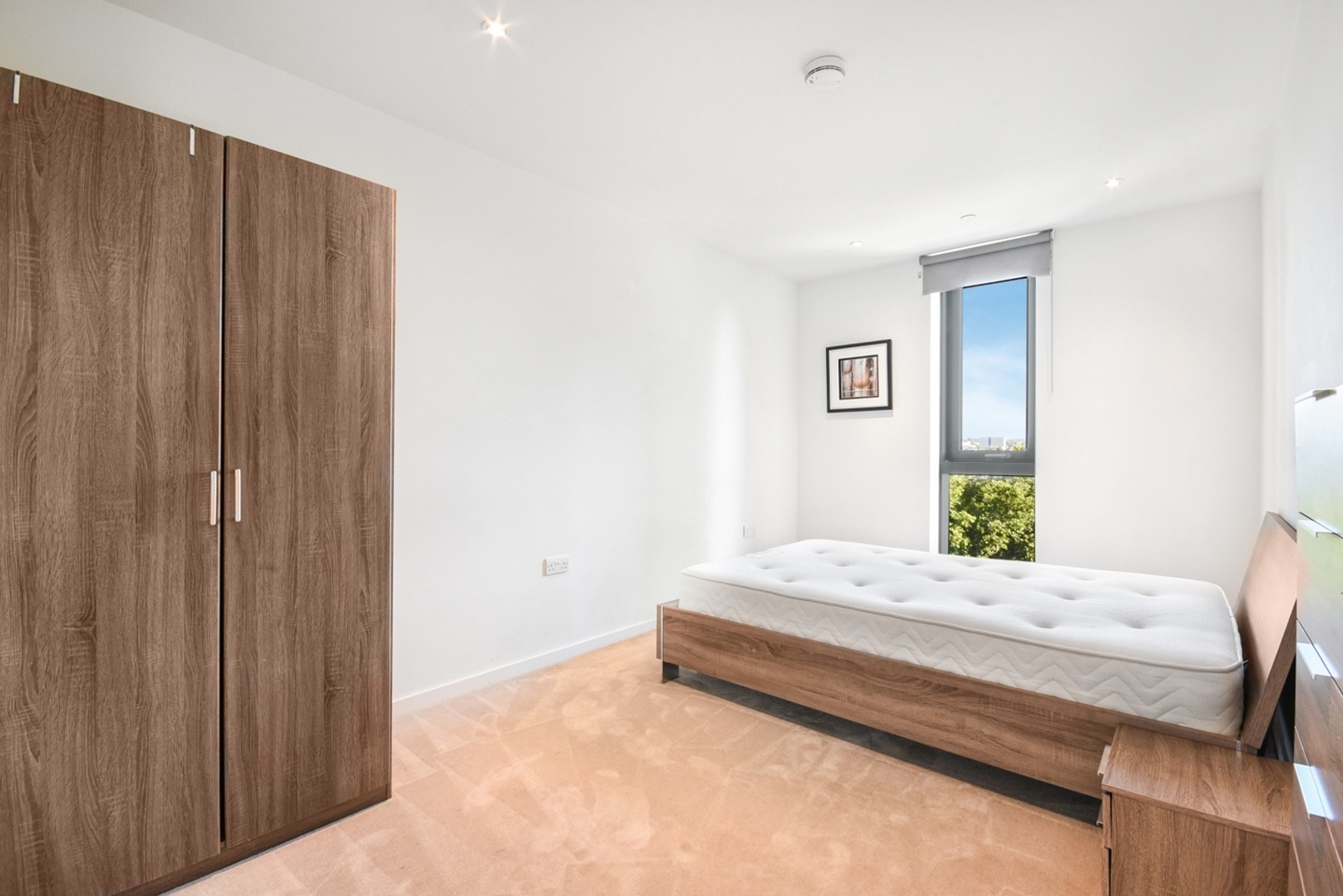 Additional image 6 of 2 Bed Flat, St Gabriel Walk, SE1, N1 7GU