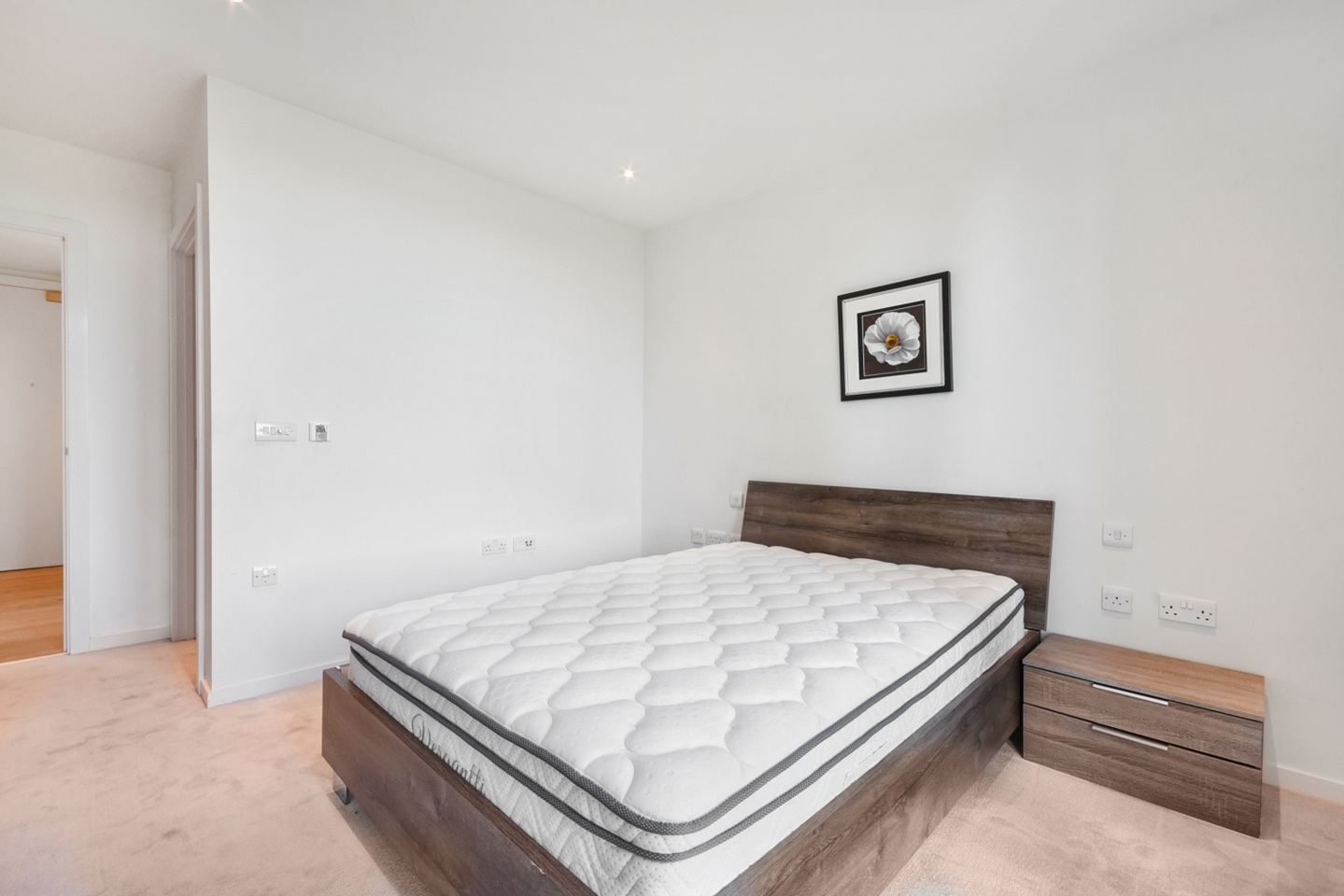 Additional image 8 of 2 Bed Flat, St Gabriel Walk, SE1, N1 7GU