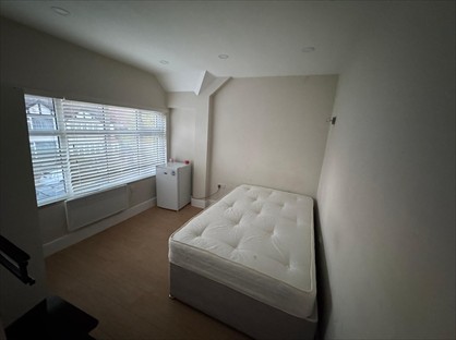 Studio Flat, Beechmount Avenue, W7