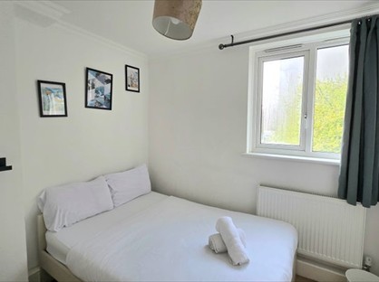 6 Bed Flat, Gurdon House, E14