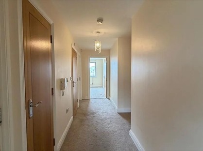 2 Bed Penthouse, London, SE28