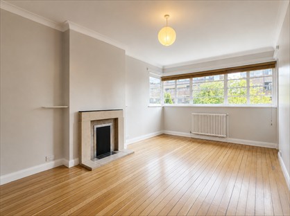 2 Bed Flat, Dorchester Court, SE24