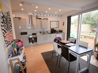 6 Bed Semi-Detached House, Herbert St, BS5