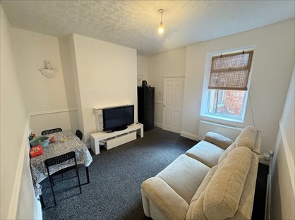 2 Bed Flat, Gladstone St, NE31