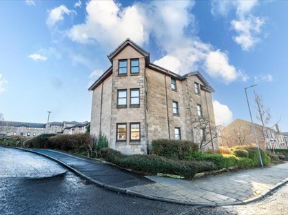 3 Bed Flat, Church View, ML5