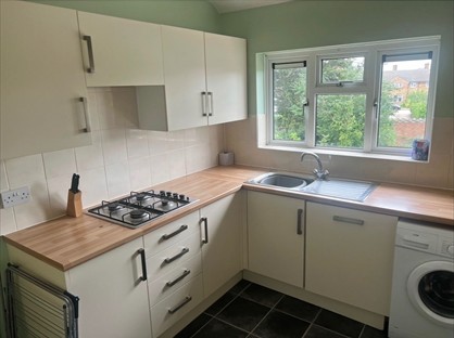 3 Bed Semi-Detached House, Hawthorn Avenue, CO4