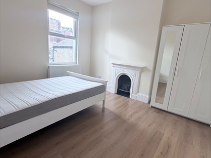 4 Bed Terraced House, Howard Road, NW2