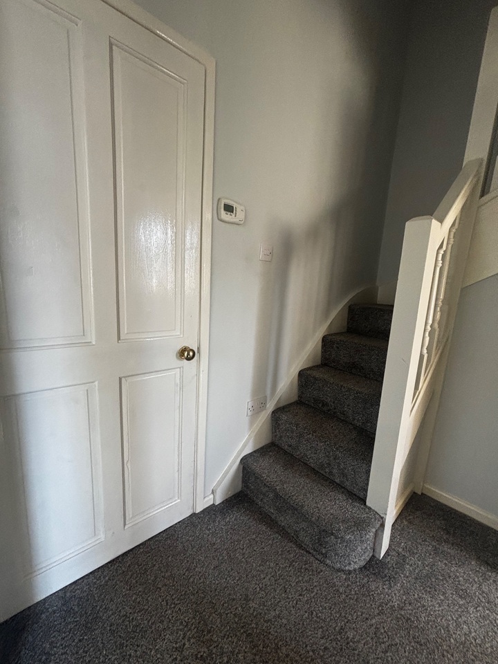 2 Bed Terraced House, Milton Road, PR7 – photo 5