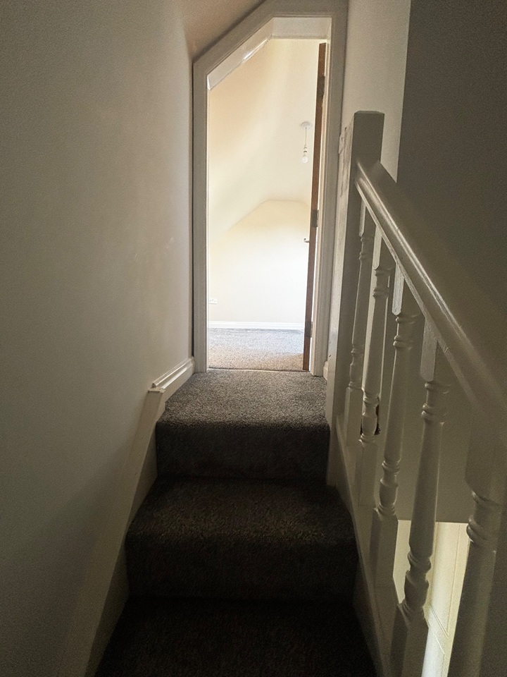 2 Bed Terraced House, Milton Road, PR7 – photo 7