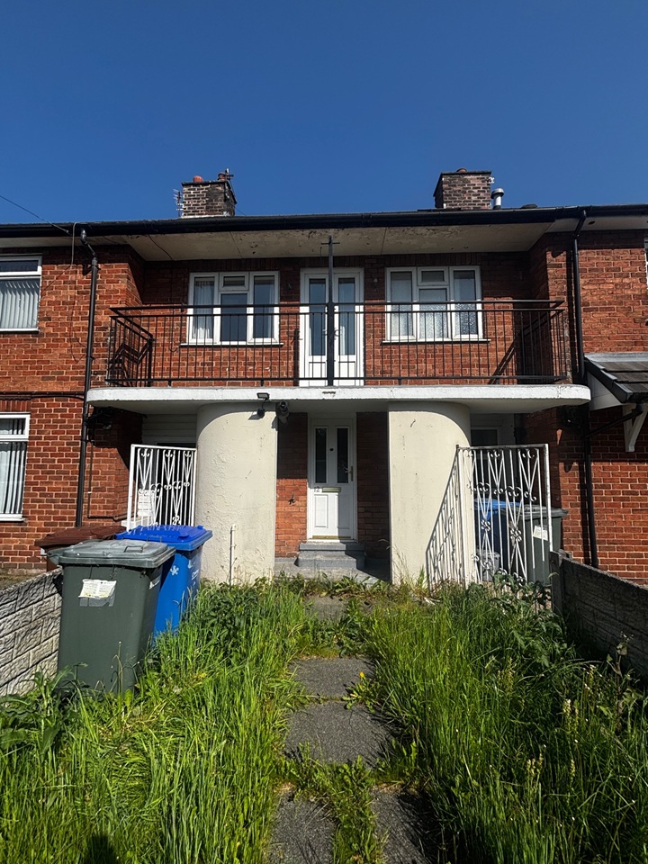 2 Bed Terraced House, Milton Road, PR7 – photo 1