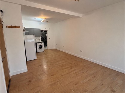 Studio Flat, Norman Avenue, N22