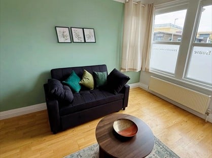 1 Bed Flat, Holcroft, CB1