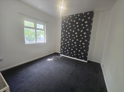 2 Bed Flat, Lower Addiscombe Road, CR0