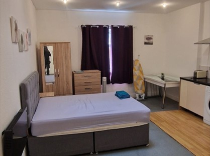 1 bed flat/apartment for rent in Studio Flat, Nicholls St, B70