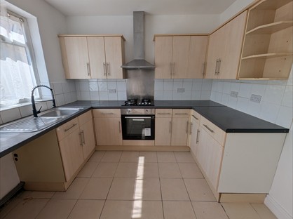 3 Bed Terraced House, Victoria Avenue, CV21