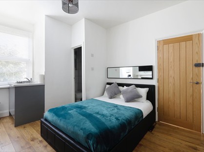 Studio Flat, Church Road, BN3