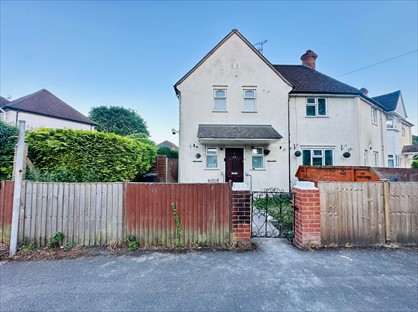 4 Bed Semi-Detached House, Victoria Road, SL5