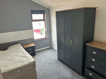 3 Bed Terraced House, Barnsole Road, ME7