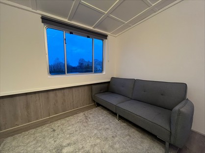 1 Bed House Boat, Ducks Walk, TW1