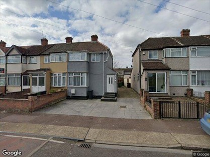 1 Bed Detached House, Oval Road North, RM10