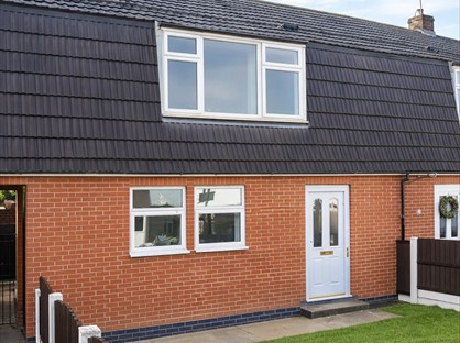 3 Bed Terraced House, Milton Drive, S81