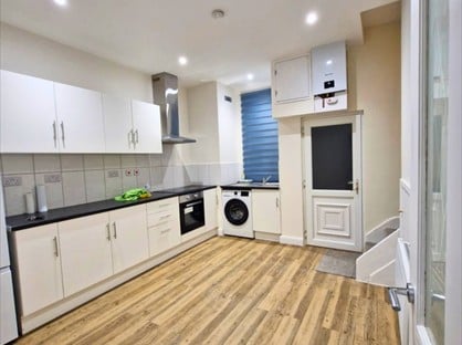 2 Bed Terraced House, Miller Road, PR1