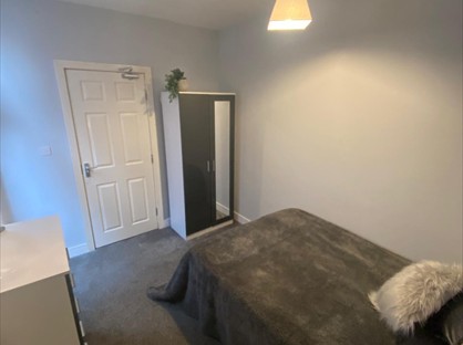 Room in a Shared House, Low Road, DN4