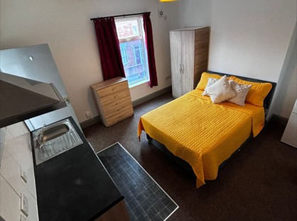Room in a Shared House, Furnival Road, DN4