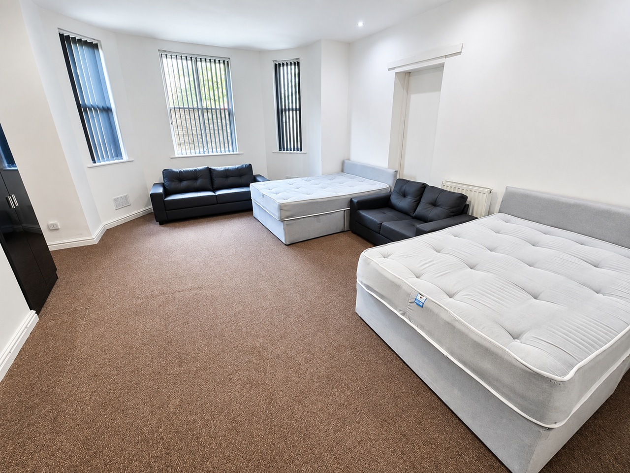 Studio Flat, Upper Parliament Street, L8