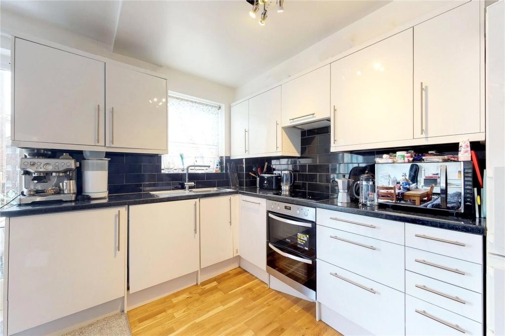 2 Bed Flat, Webber St, SE1, N1 7GU