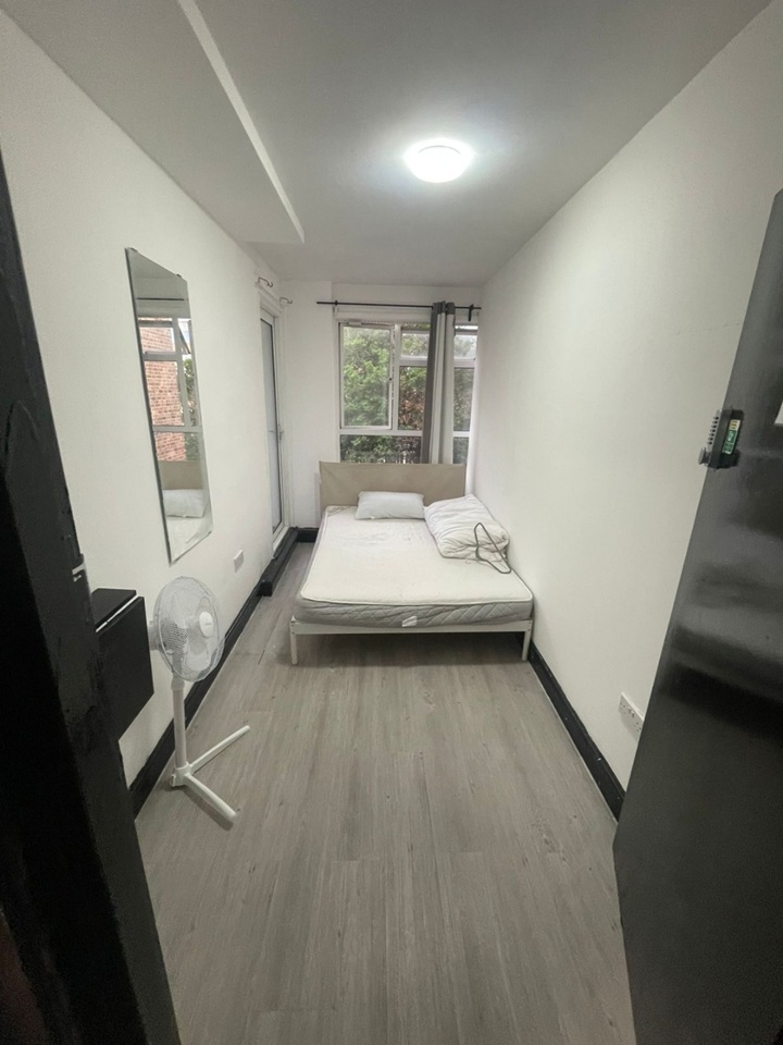 Room in a Shared House, Barnardo Gardens, E1 photo 2