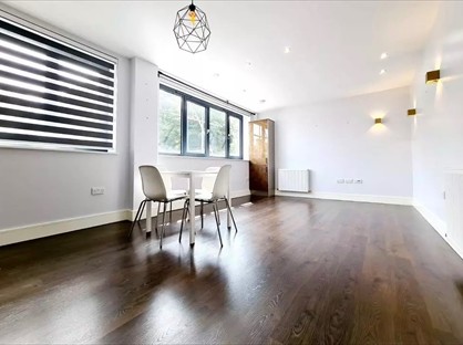 1 Bed Flat, Bowland House, EN4