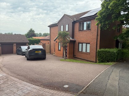 4 Bed Detached House, Grangewood, NN4