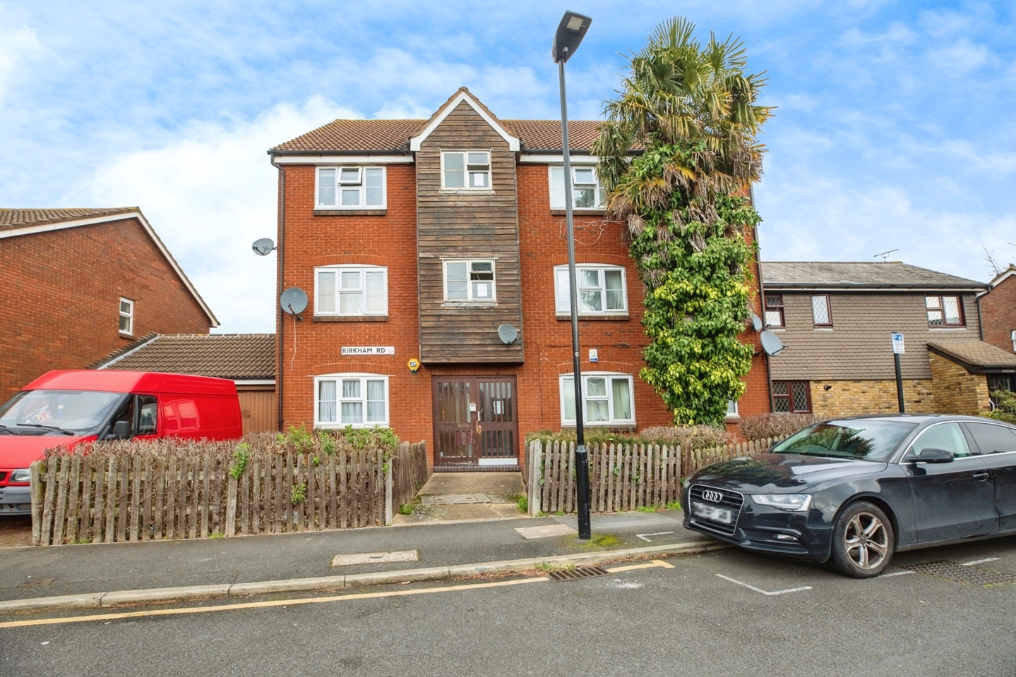 London 1 Bed Flat, Kirkham Road, E6 To Rent Now for £1,500.00 p/m