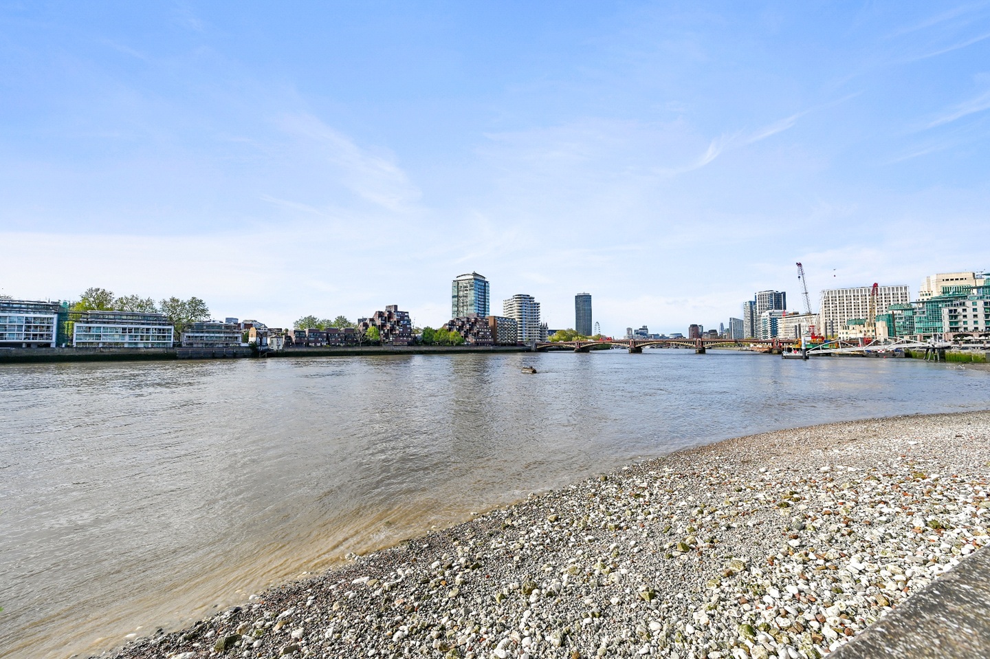 Additional image 4 of 1 Bed Flat, St George Wharf, SW8, N1 7GU
