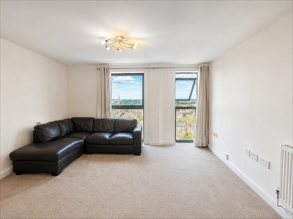 1 Bed Flat, City House, CR0