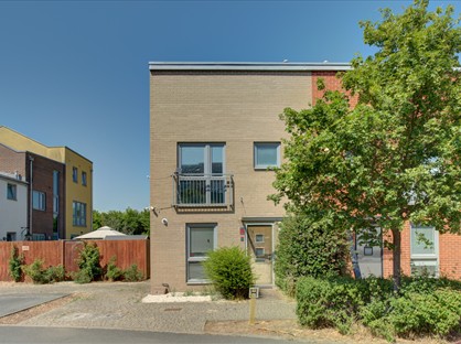 3 Bed End Terrace, Vimy Drive, DA1
