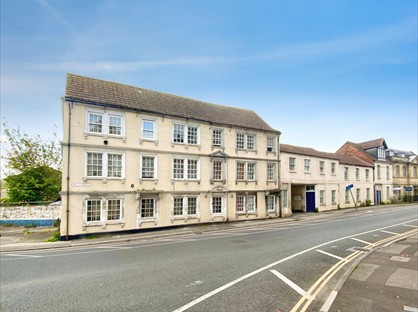 Studio Flat, Hill St, BA14