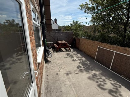 2 Bed Flat, Bromley Hill, BR1