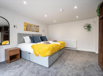 2 Bed Flat, West End Road, LA4