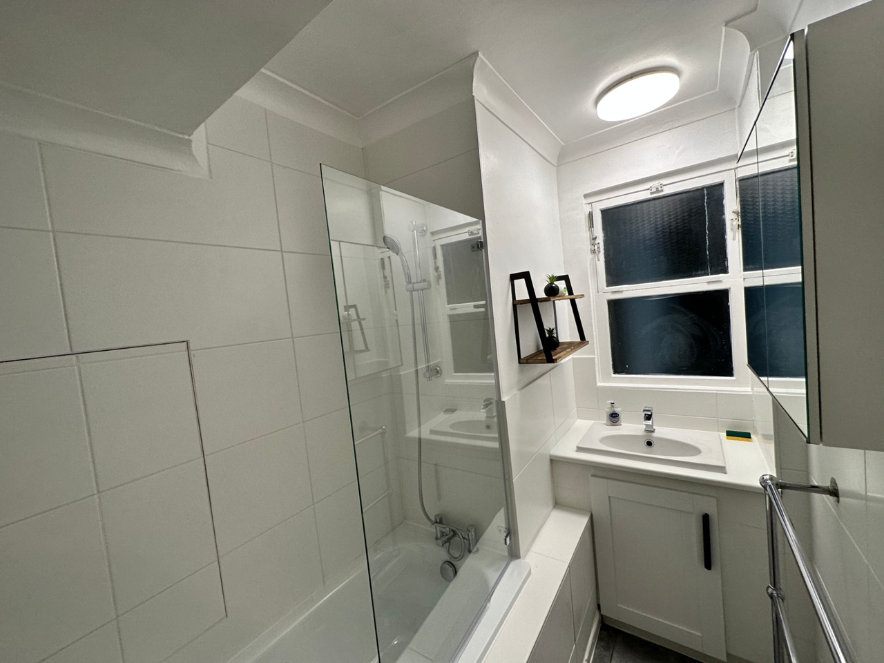 Additional image 4 of Room in a Shared Flat, Keats House, SW1V, N1 7GU